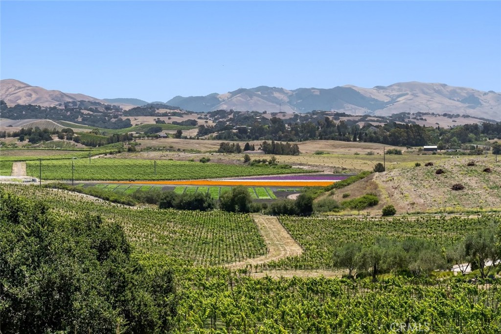 2350 Camino Edna, San Luis Obispo, CA 93401