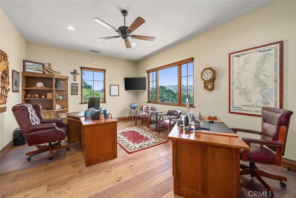 2350 Camino Edna, San Luis Obispo, CA 93401