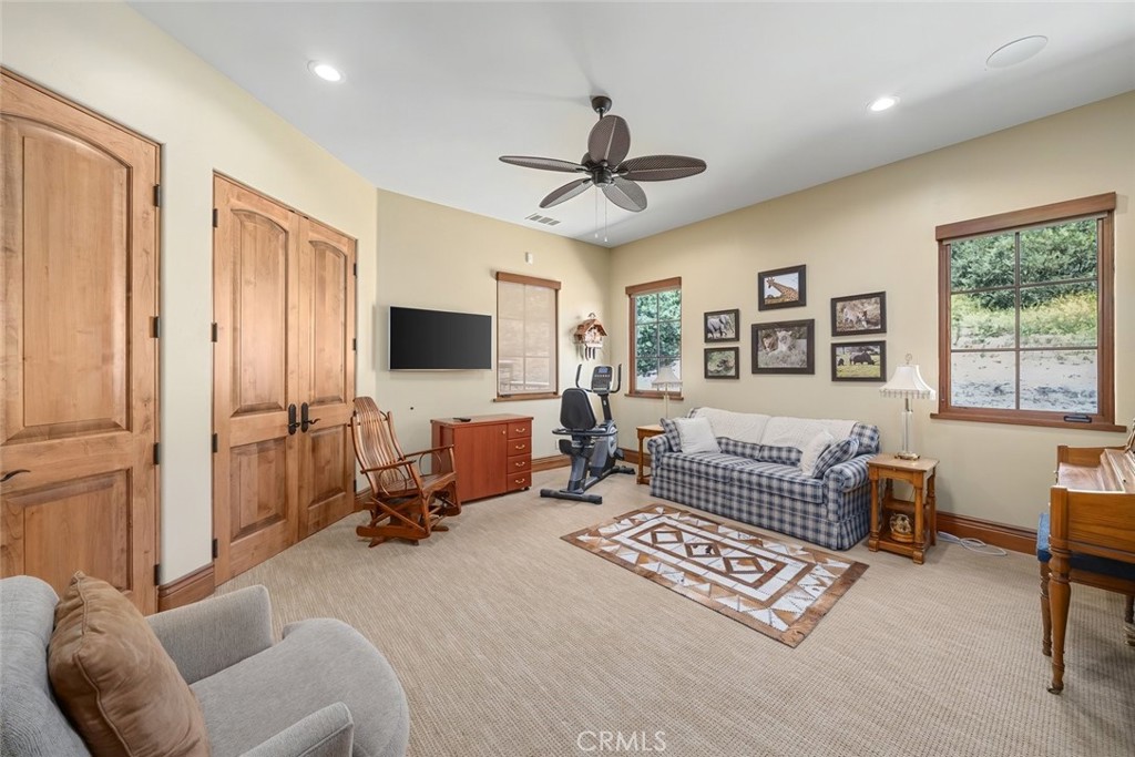2350 Camino Edna, San Luis Obispo, CA 93401