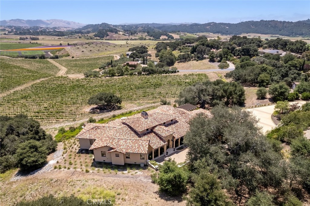 2350 Camino Edna, San Luis Obispo, CA 93401