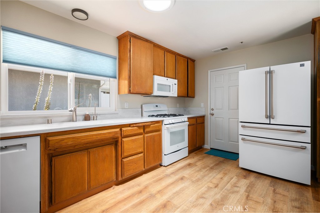 937 Bluebell Way, San Luis Obispo, CA 93401