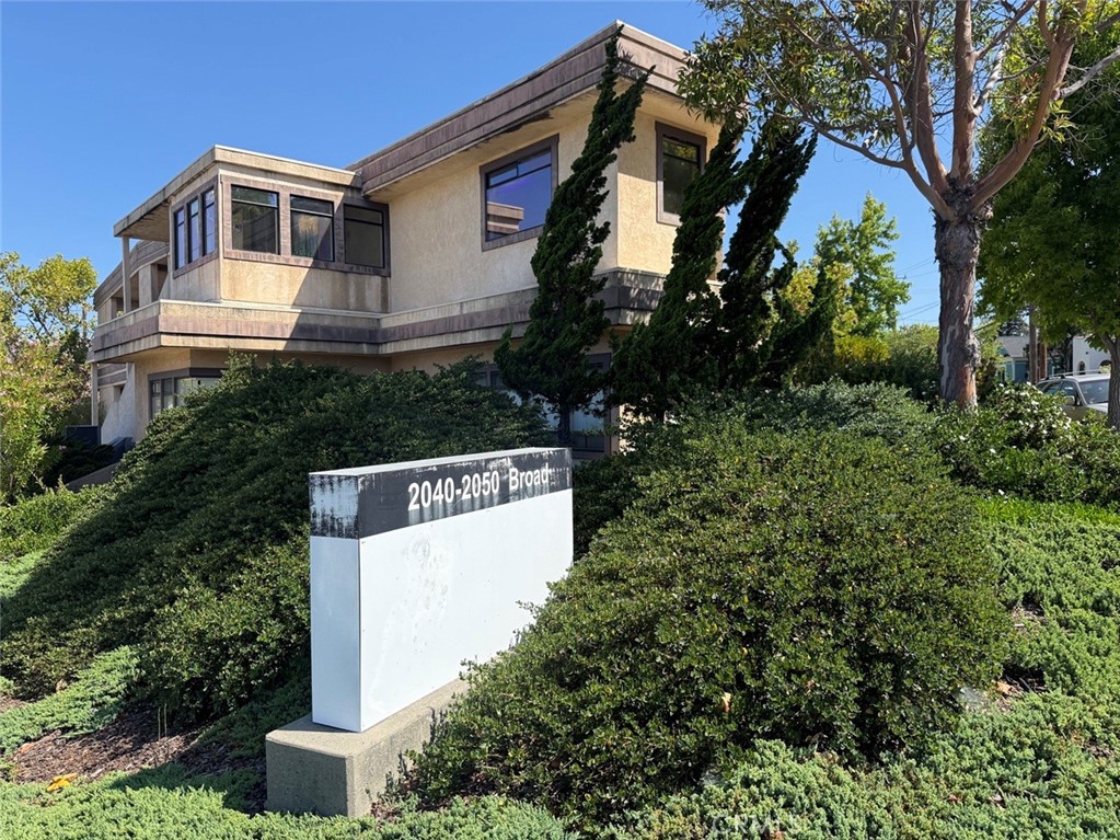 2040 Broad, San Luis Obispo, CA 93401