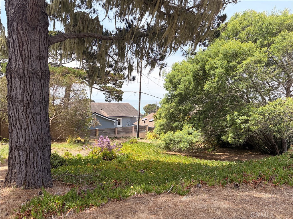422 Weymouth, Cambria, CA 93428