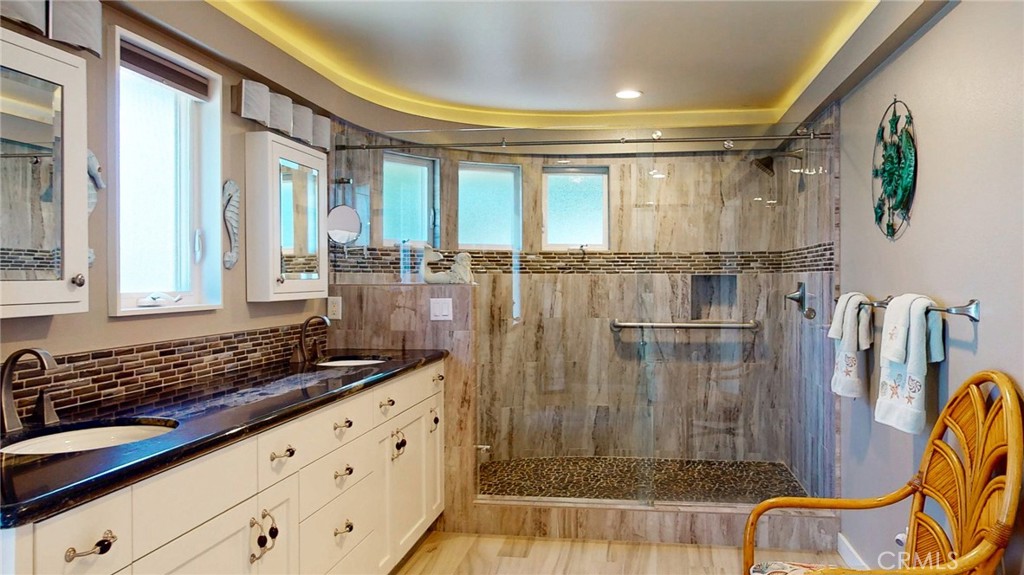 4925 Windsor Boulevard, Cambria, CA 93428