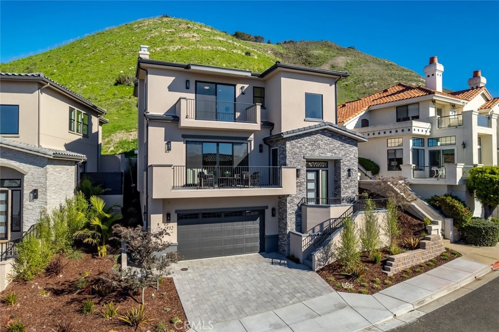 2732 Barcelona Street, Pismo Beach, CA 93449