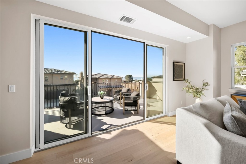 2732 Barcelona Street, Pismo Beach, CA 93449
