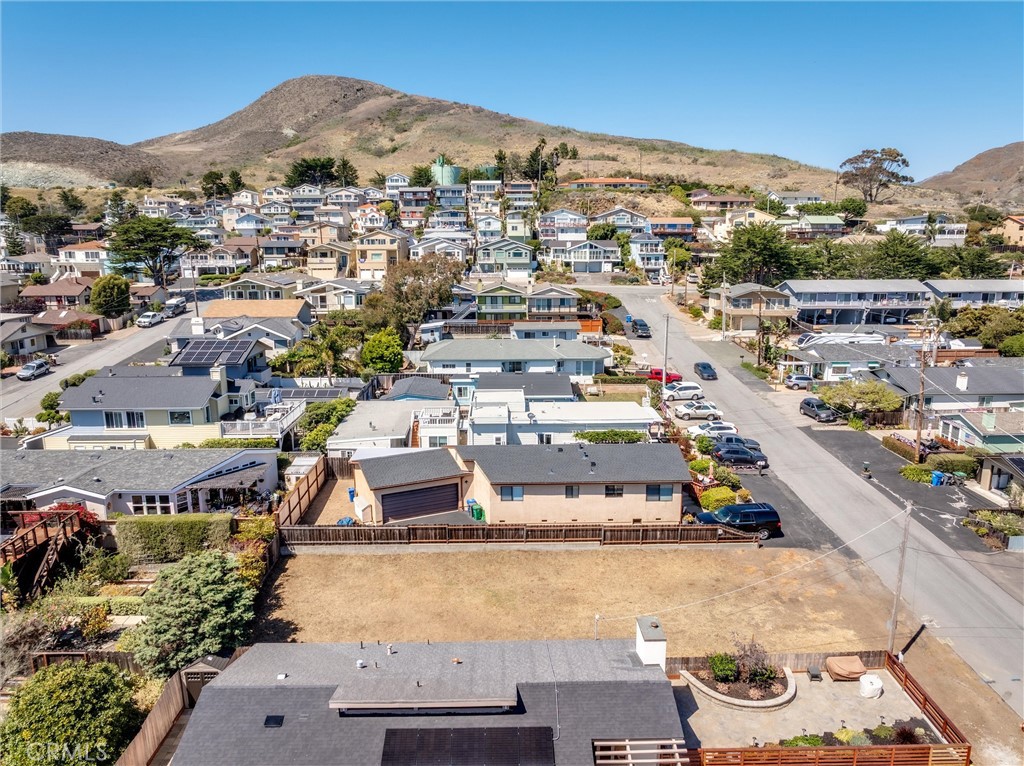 61 10th, Cayucos, CA 93430
