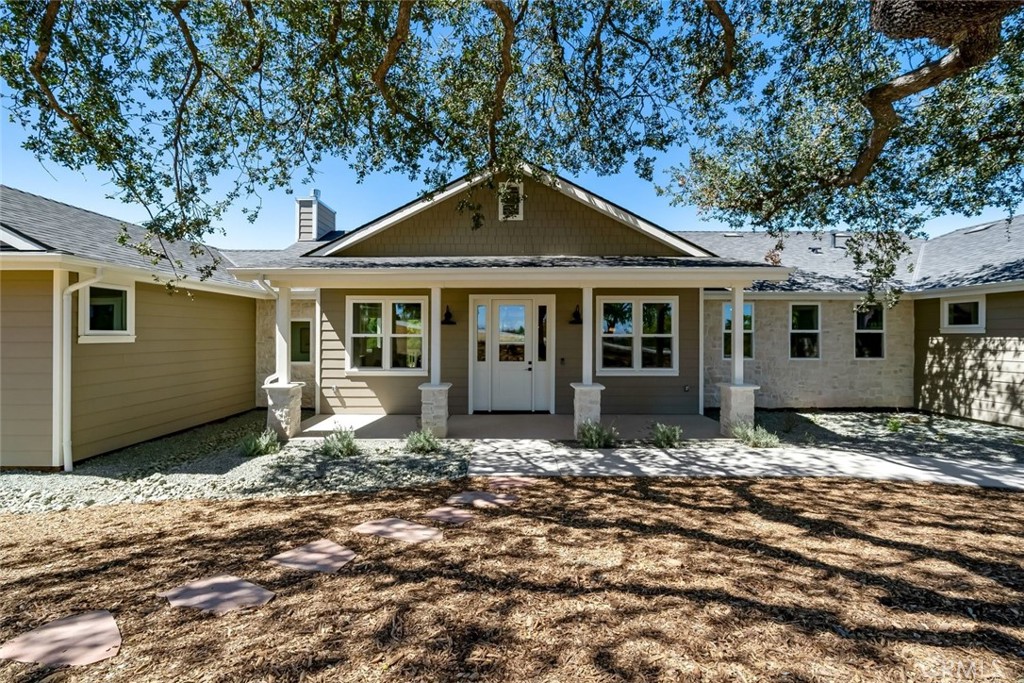 1006 Merry Hill Road, Paso Robles, CA 93446