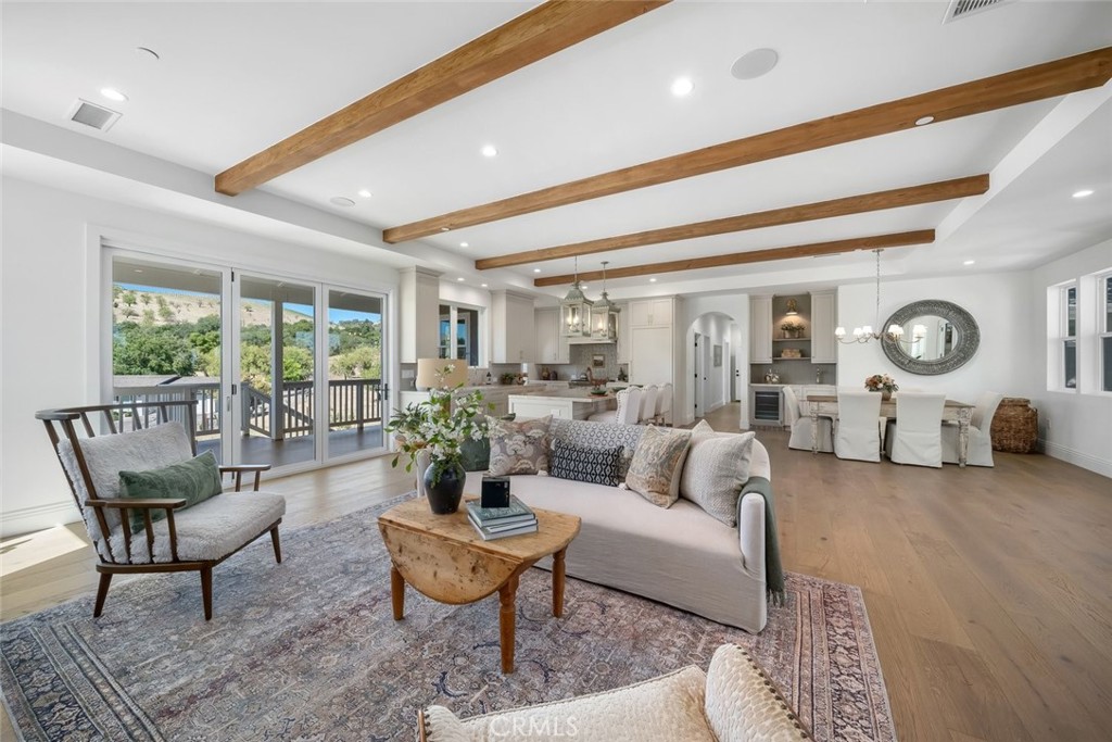 1006 Merry Hill Road, Paso Robles, CA 93446
