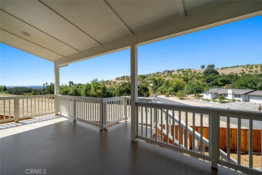 1006 Merry Hill Road, Paso Robles, CA 93446