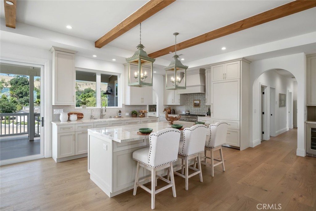 1006 Merry Hill Road, Paso Robles, CA 93446
