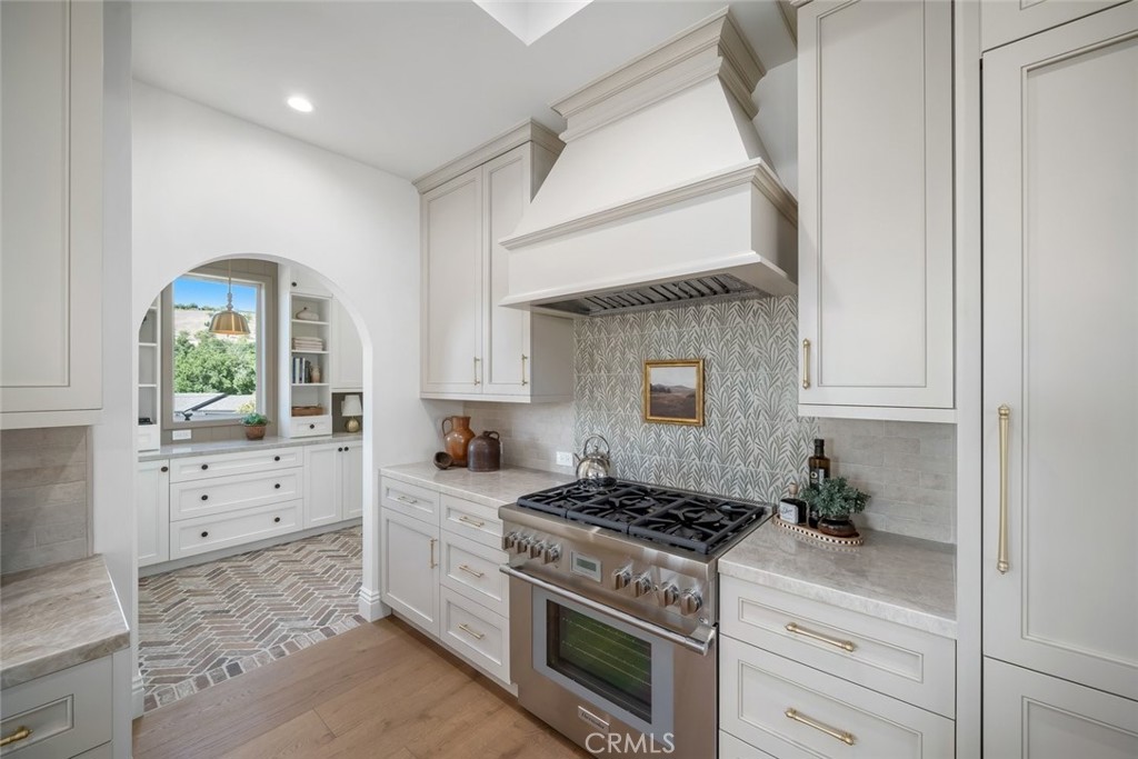 1006 Merry Hill Road, Paso Robles, CA 93446