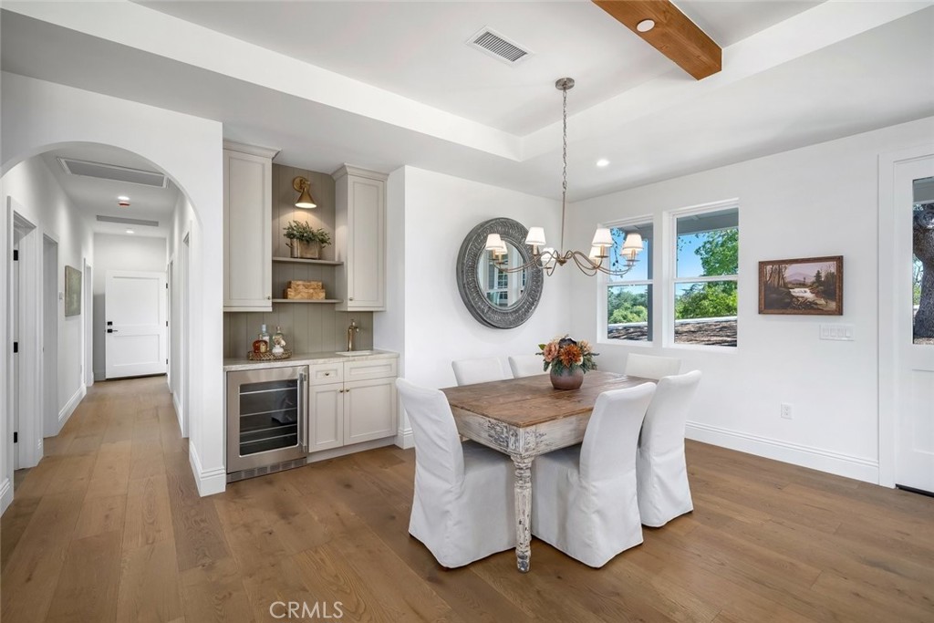 1006 Merry Hill Road, Paso Robles, CA 93446