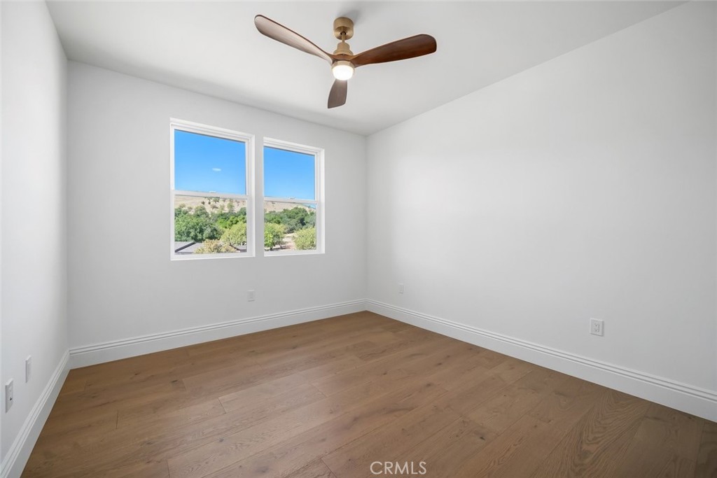 1006 Merry Hill Road, Paso Robles, CA 93446