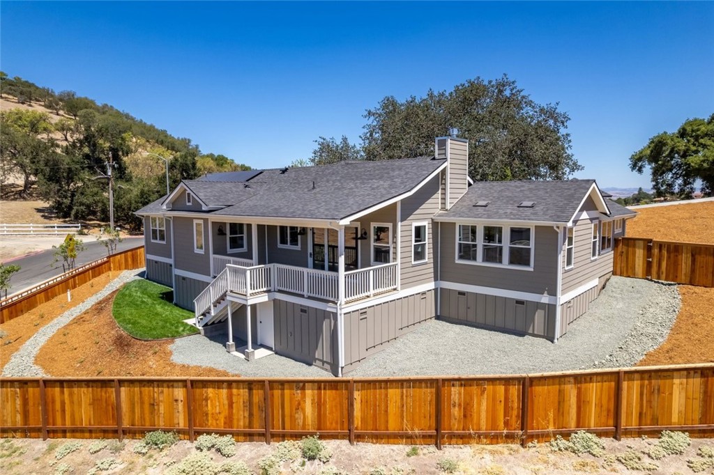 1006 Merry Hill Road, Paso Robles, CA 93446