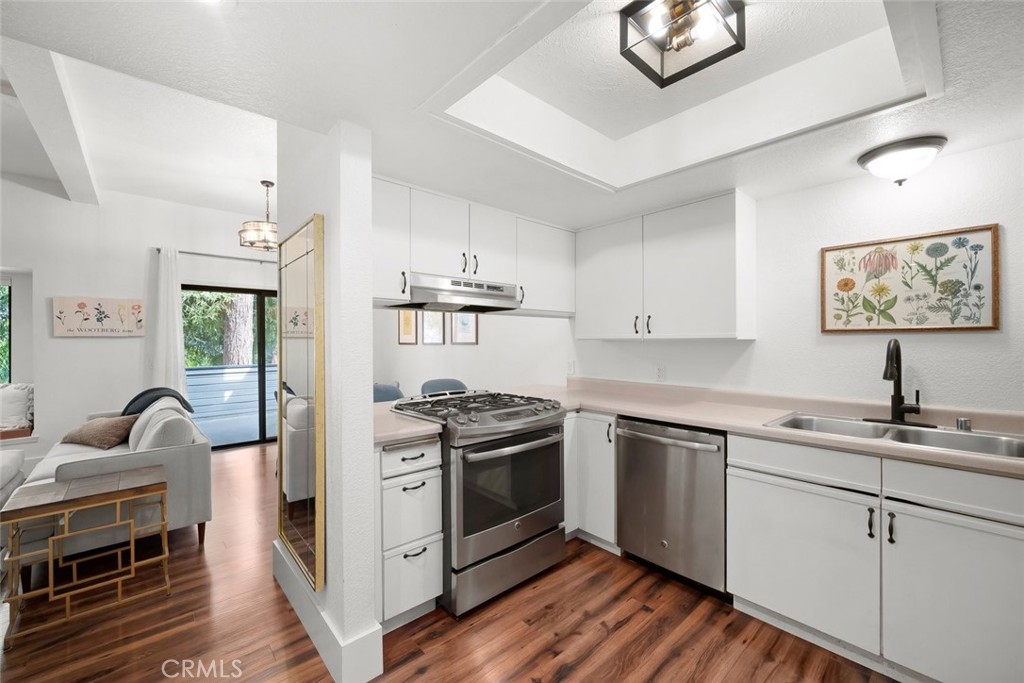 2221 King Court #22, San Luis Obispo, CA 93401