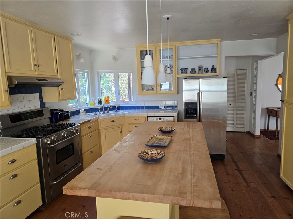 2300 Pineridge Dr, Cambria, CA 93428