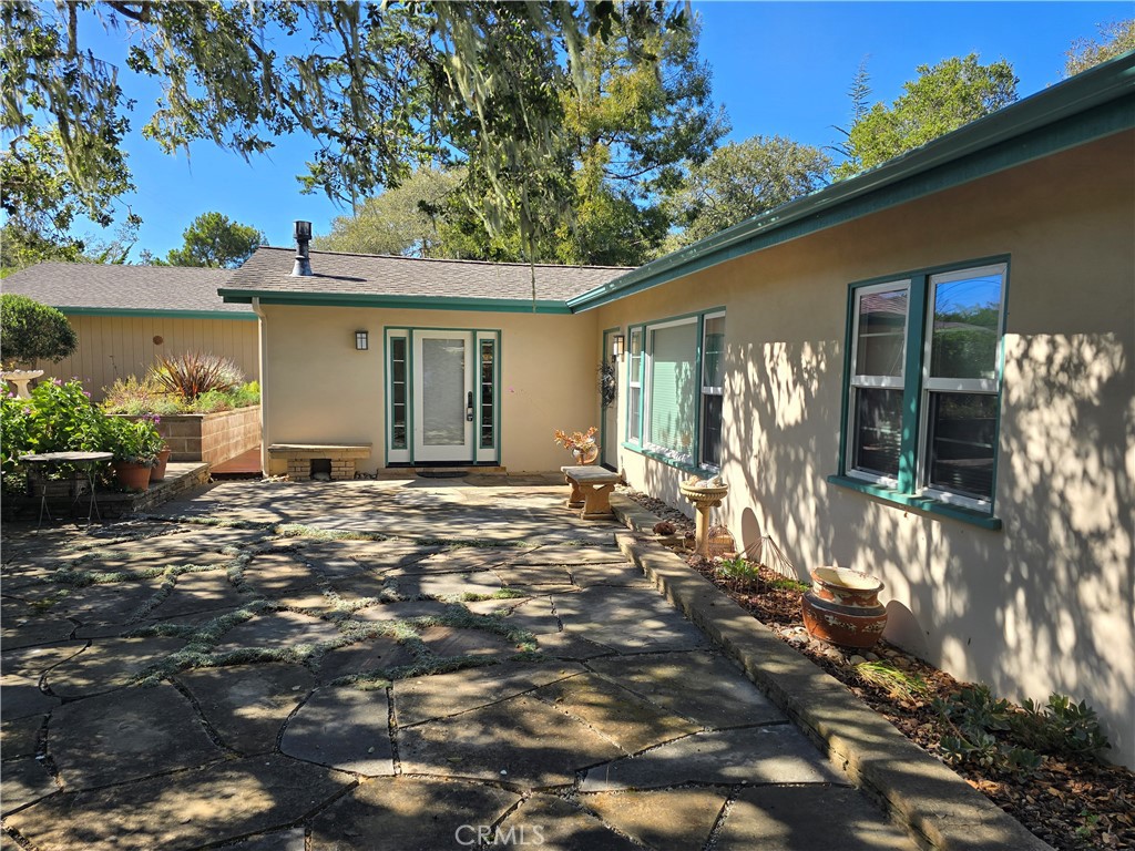 2300 Pineridge Dr, Cambria, CA 93428