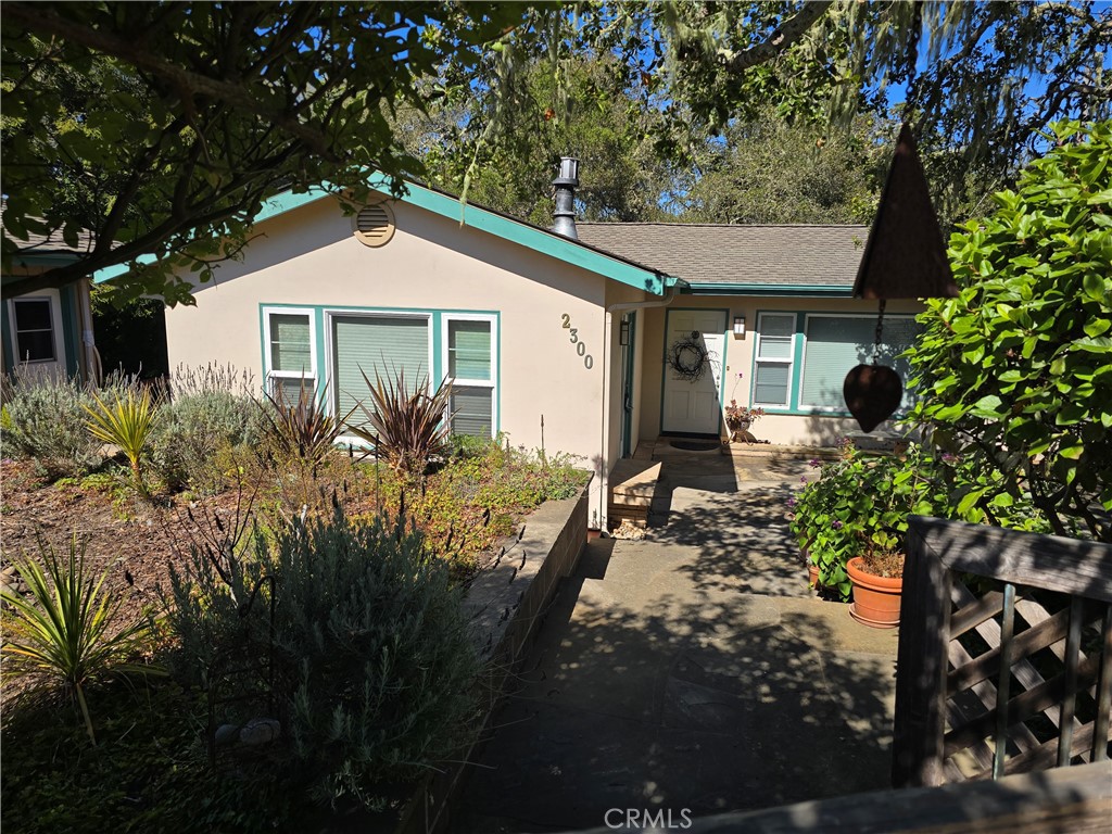 2300 Pineridge Dr, Cambria, CA 93428