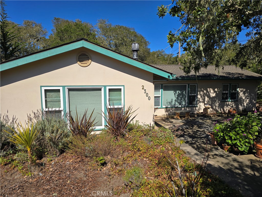 2300 Pineridge Dr, Cambria, CA 93428