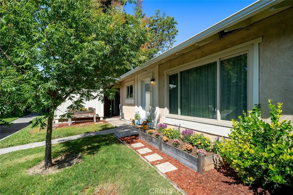 126 Flag Way #B, Paso Robles, CA 93446