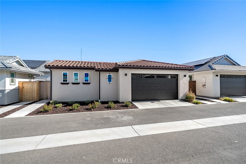 694 Barolo Lane, Paso Robles, CA 93446