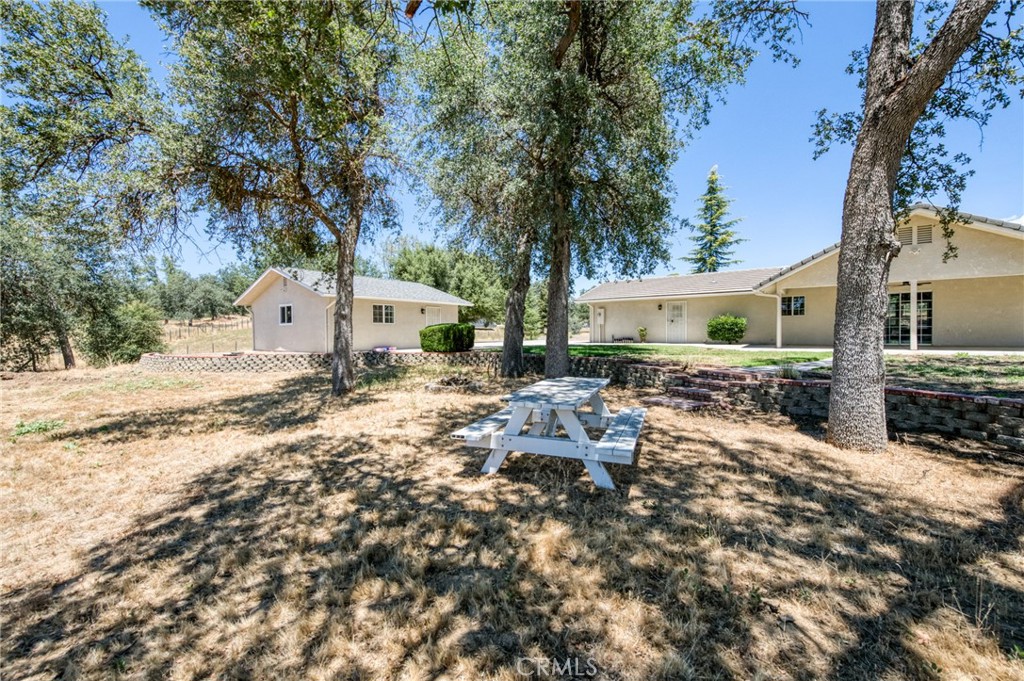 32115 Turkey Track, Auberry, CA 93602
