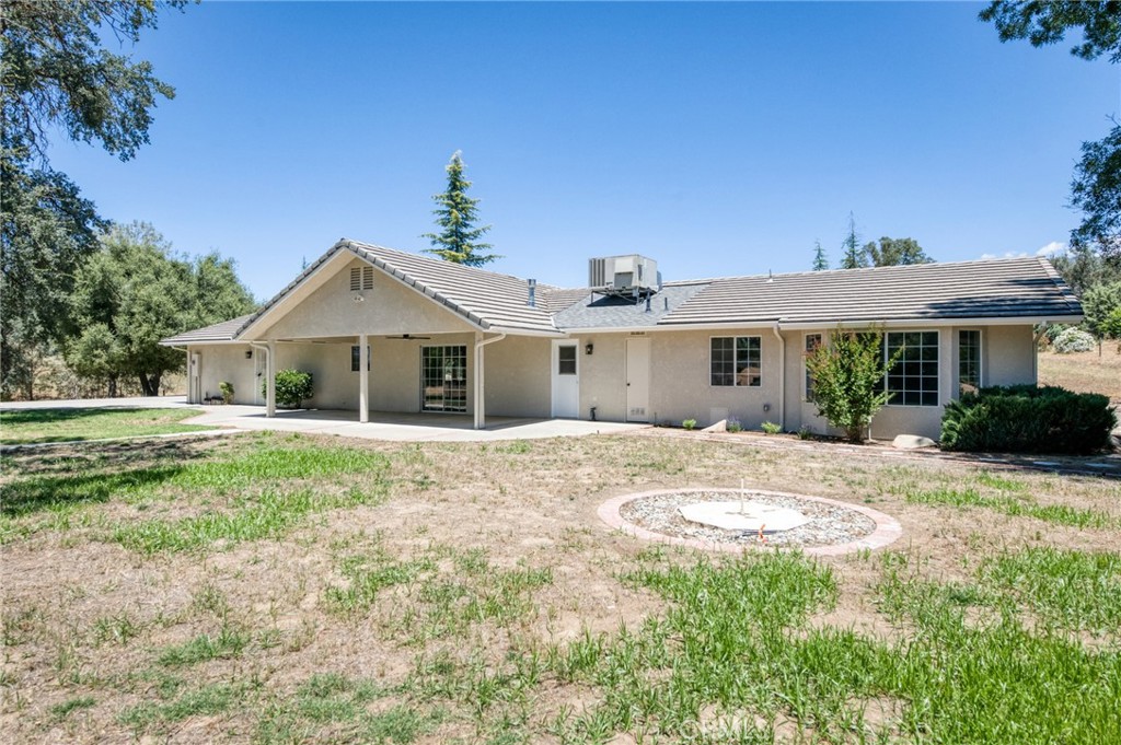 32115 Turkey Track, Auberry, CA 93602