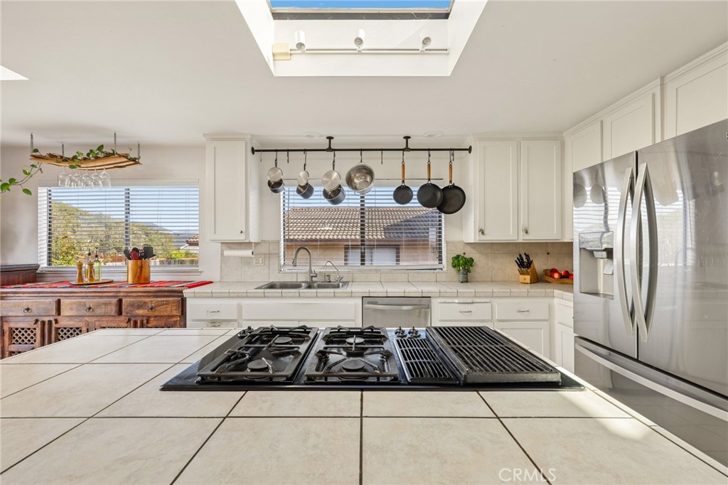 1576 12th St, Los Osos, CA 93402