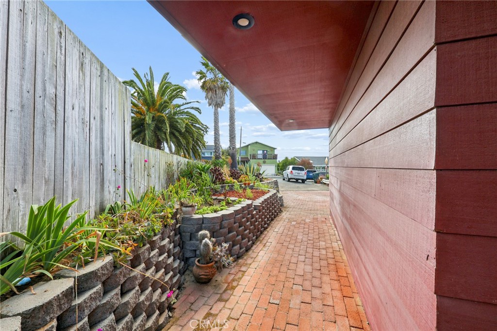 1576 12th St, Los Osos, CA 93402