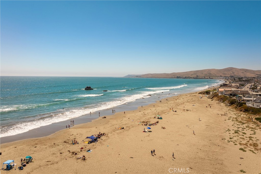 96 24th St, Cayucos, CA 93430