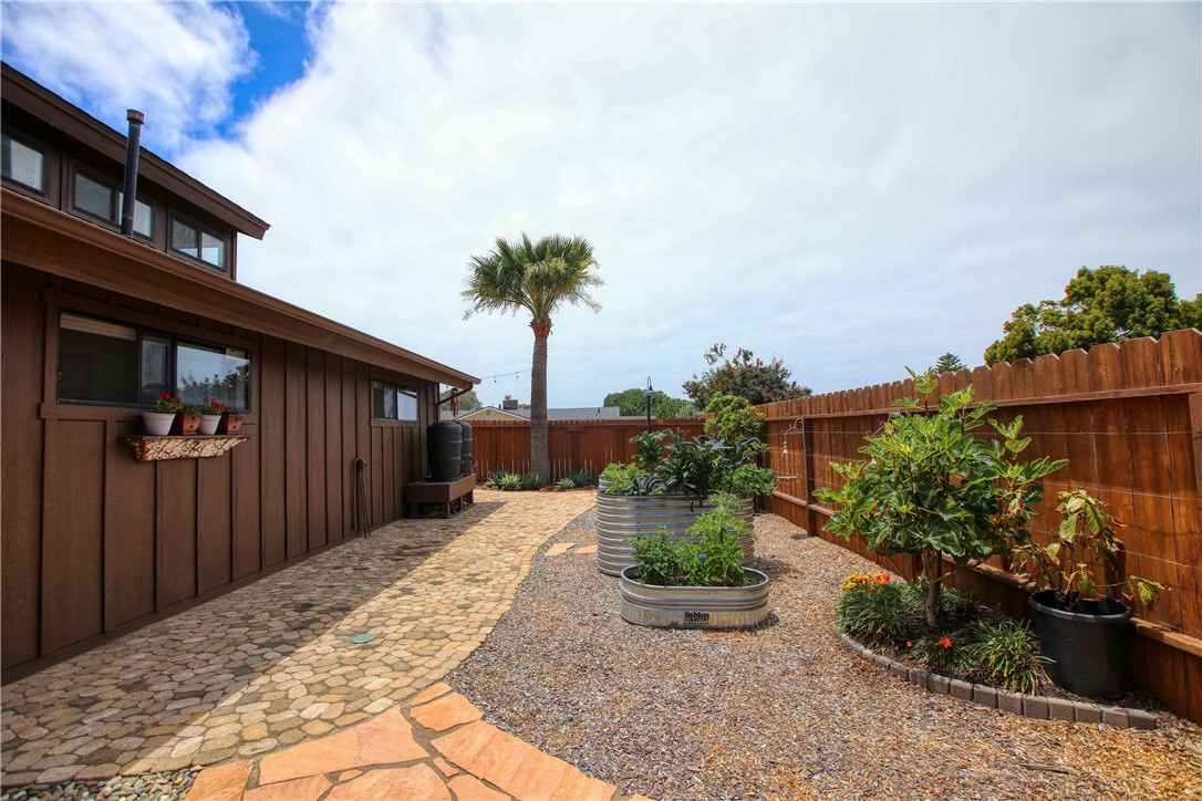 360 Highland Drive, Los Osos, CA 93402
