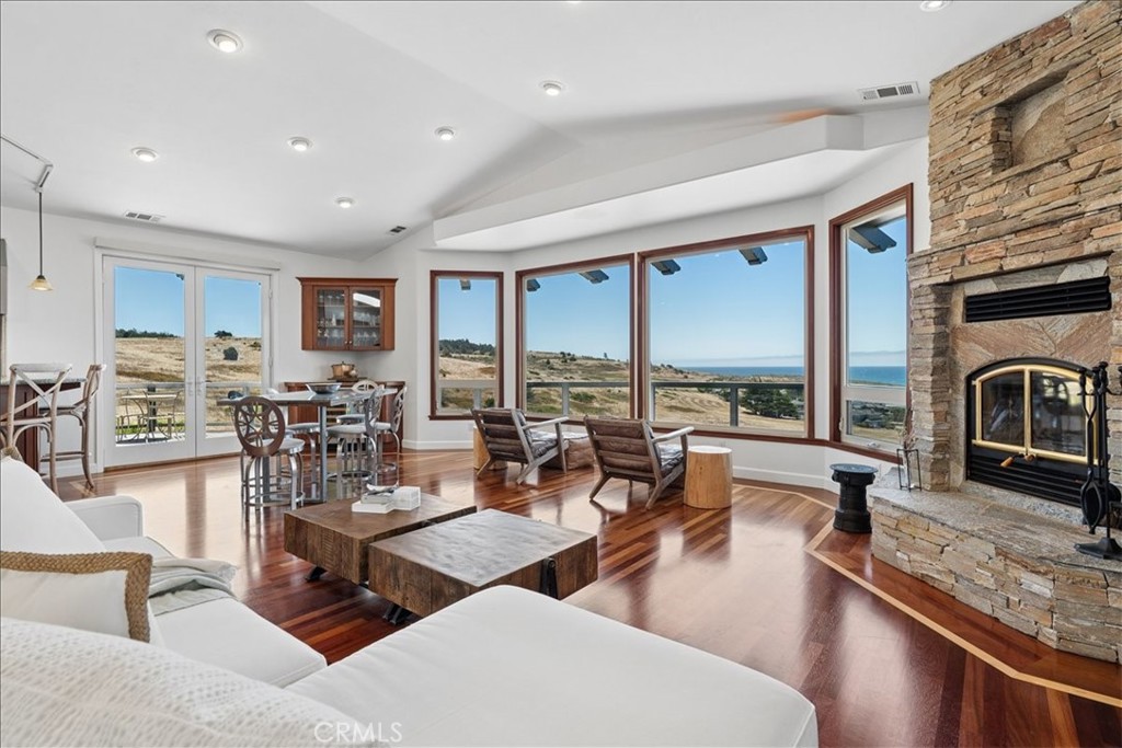 380 Huntington Rd, Cambria, CA 93428