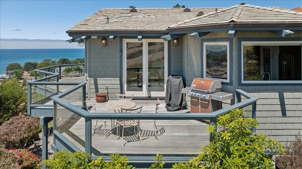 380 Huntington Rd, Cambria, CA 93428