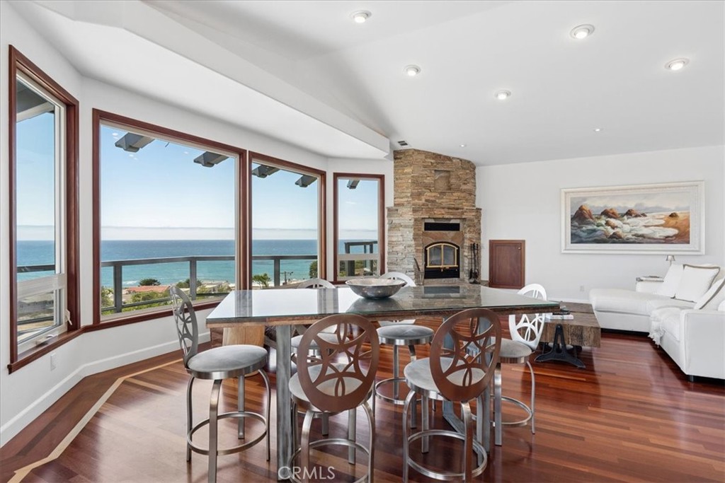 380 Huntington Rd, Cambria, CA 93428