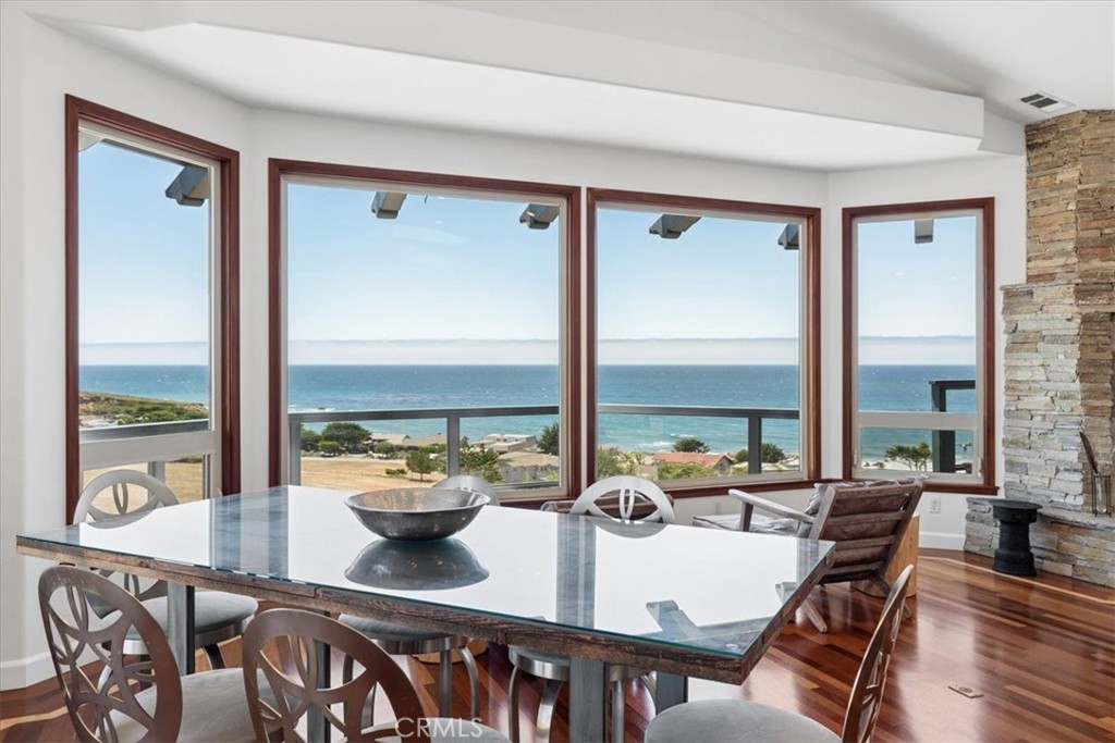 380 Huntington Rd, Cambria, CA 93428