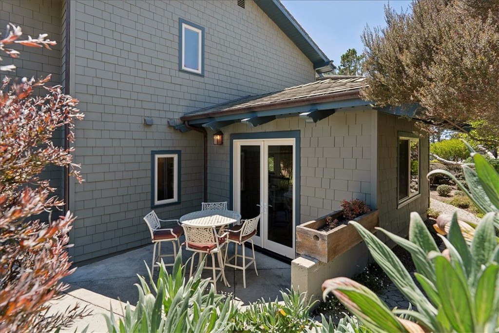 380 Huntington Rd, Cambria, CA 93428