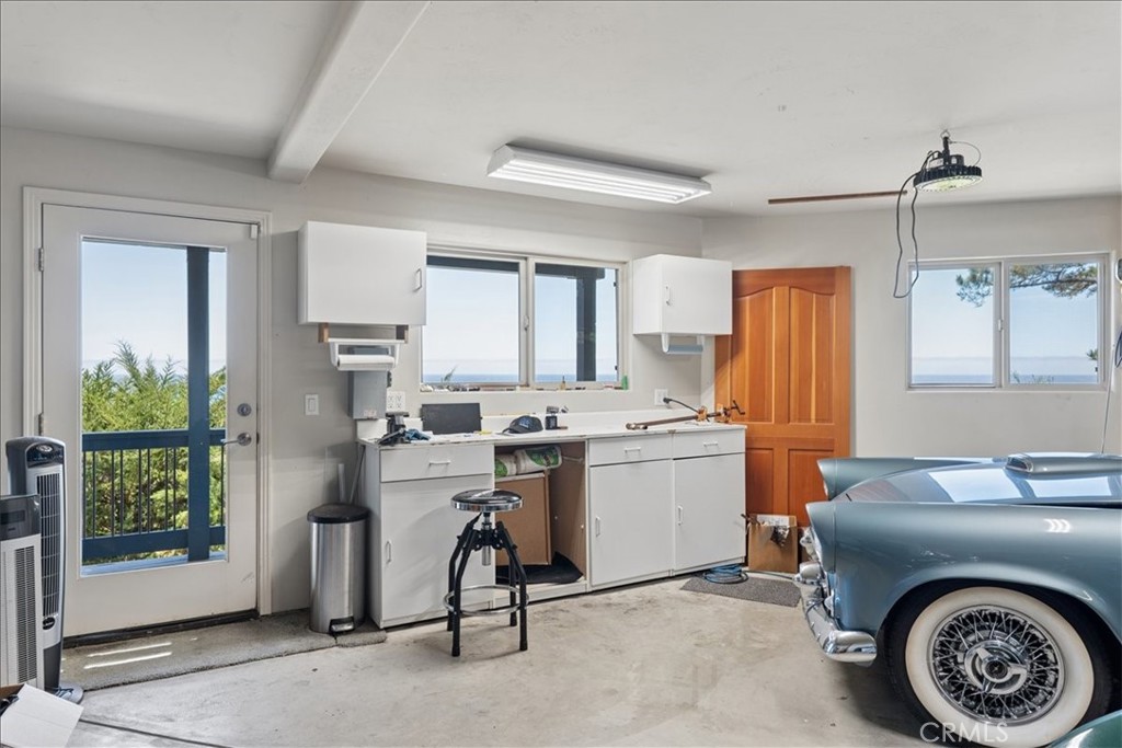 380 Huntington Rd, Cambria, CA 93428