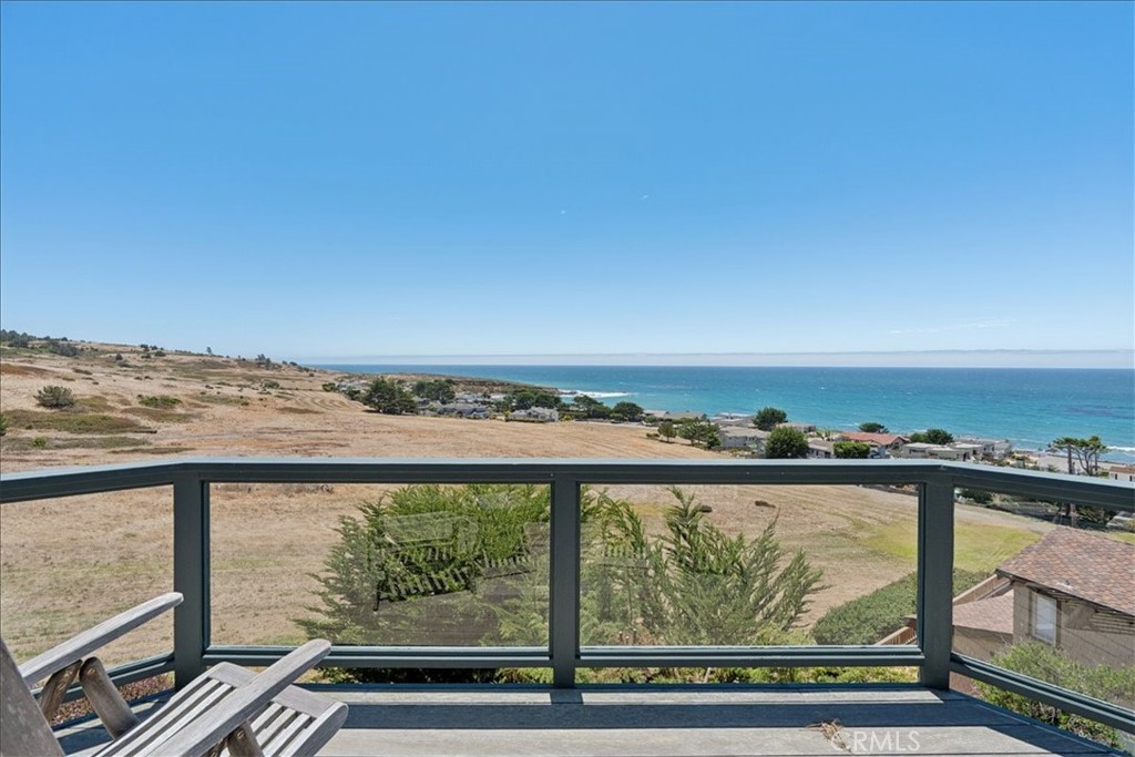 380 Huntington Rd, Cambria, CA 93428