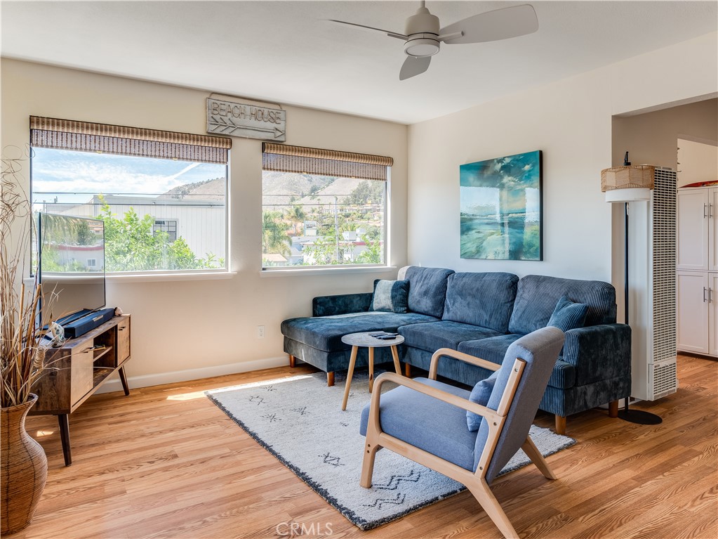 111 Boeker Ave, Pismo Beach, CA 93449