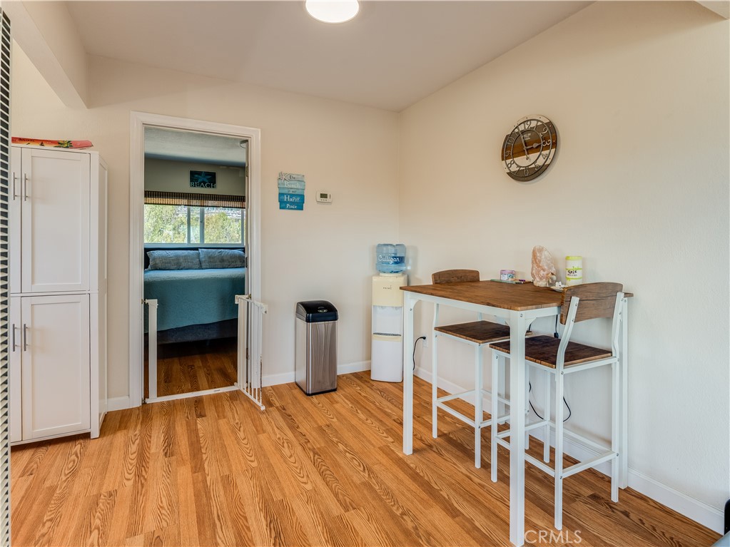111 Boeker Ave, Pismo Beach, CA 93449