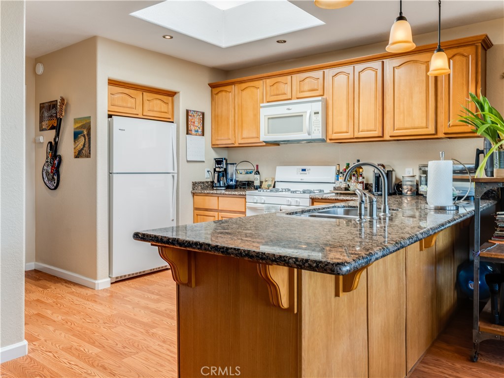111 Boeker Ave, Pismo Beach, CA 93449