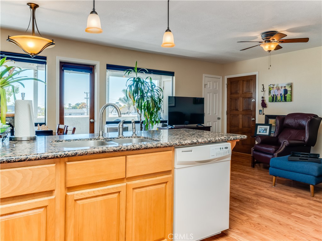 111 Boeker Ave, Pismo Beach, CA 93449