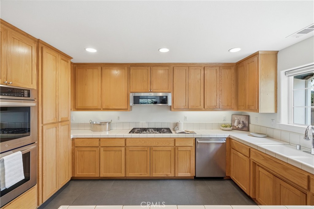 6000 Via Colonia Ct, Atascadero, CA 93422