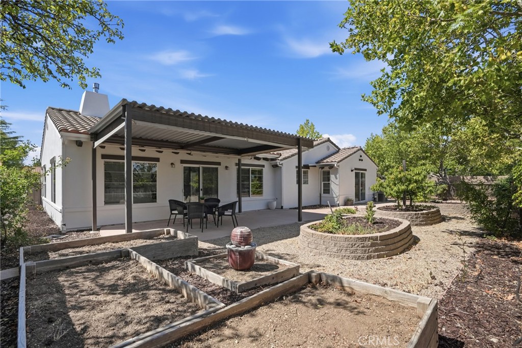 6000 Via Colonia Ct, Atascadero, CA 93422