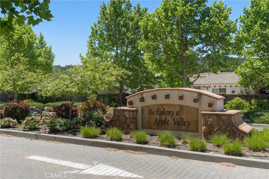 6000 Via Colonia Ct, Atascadero, CA 93422