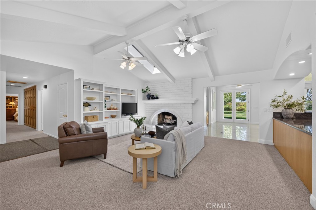 5648 E Dinuba, Fowler, CA 93625