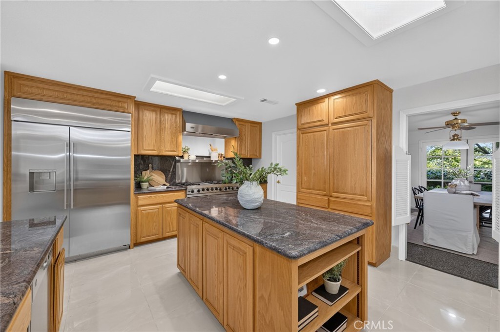 5648 E Dinuba, Fowler, CA 93625