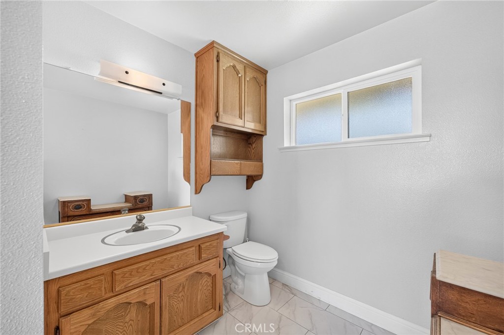 5648 E Dinuba, Fowler, CA 93625