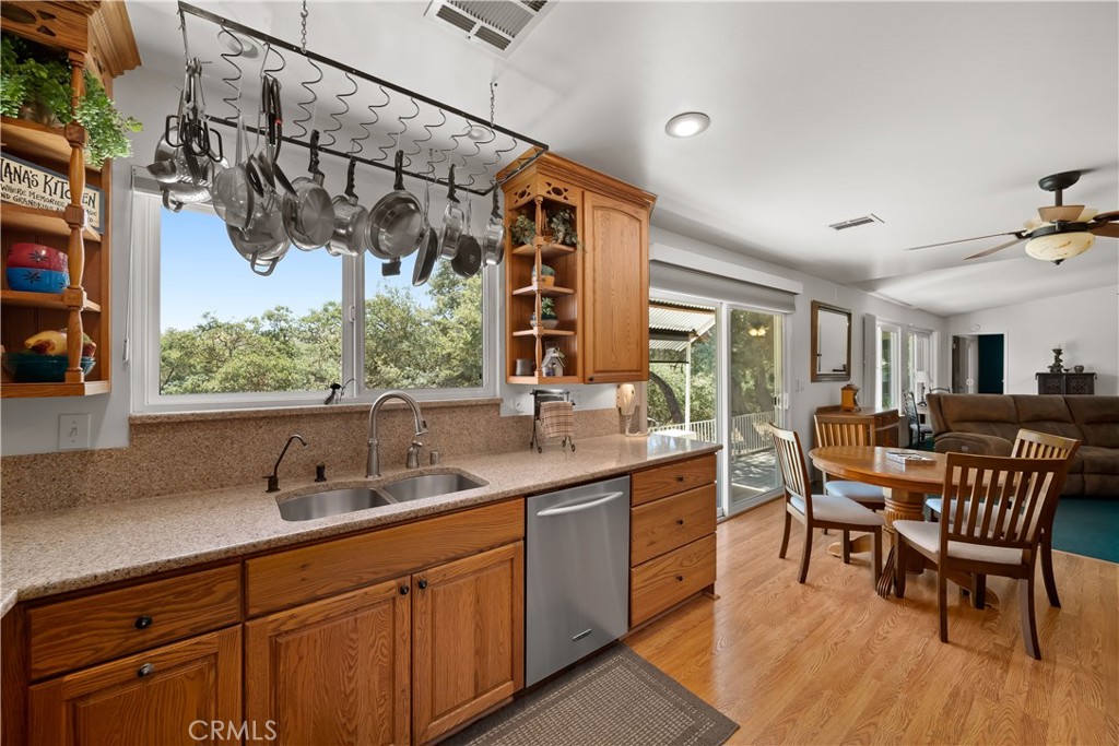 1958 Green Brook Ln, Paso Robles, CA 93446